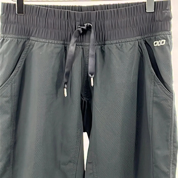 Lorna Jane Active Studio Type Pants in Black - Size Small - Picture 2 of 6
